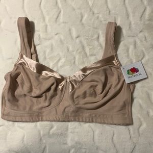 Fruit of the Loom Bra - Size 40D NWT